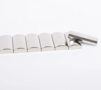 Buy cheap N42H Ndfeb Super Strong Magnet , Neodymium Arc Segment Magnets from wholesalers