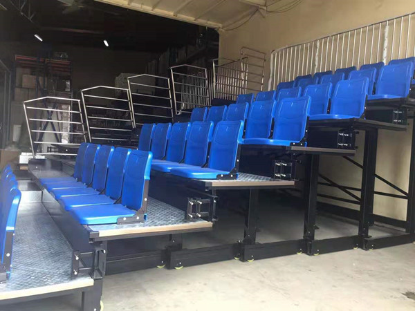 Quality Indoor Foldable Chair Galvanized Retractable Bleacher Seating With LED for sale