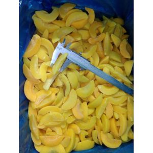 Buy cheap BRC New Crop 1/8 Cut IQF Frozen Peach Slices from wholesalers