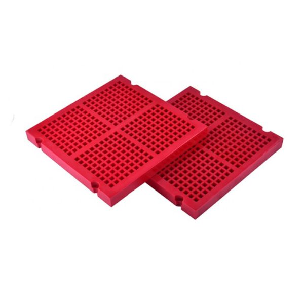 305x305x30mm Polyurethane Modular Dewatering Mesh Screen Fixing With PU Blot