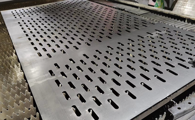 Buy cheap 1m*2m/1.22m*2.44m Customizable Perforated Mesh Sheet with Customizable Hole Sizes from wholesalers