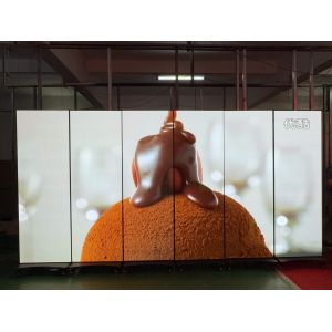 Foldable LED Poster with P1.86mm Pixel Pitch 3840Hz Refresh Rate and 640x1920mm