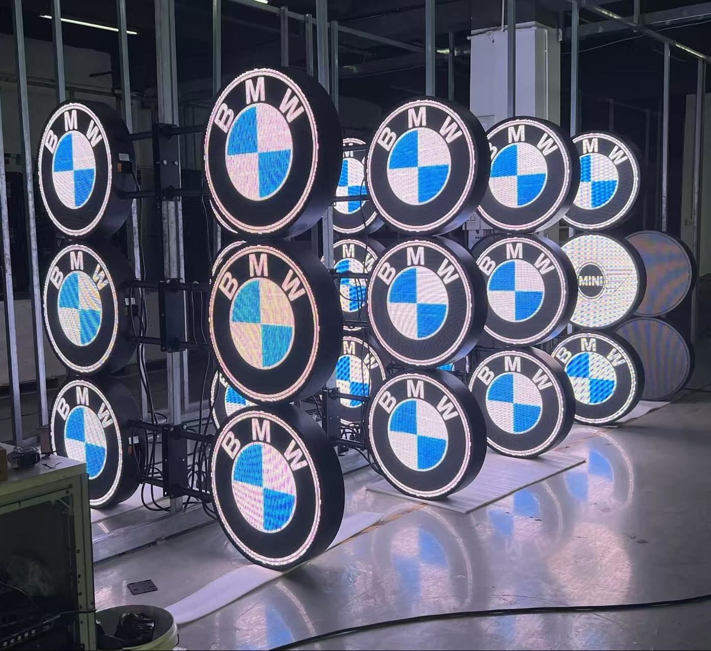 Buy cheap Outdoor Double Sides Round Shape Screen LED Display Wifi Control Logo Circle Display Store Ad Screen from wholesalers