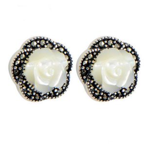 China 925 Silver Rosettes Mother of Pearl Stud Earrings (E014904W) on sale