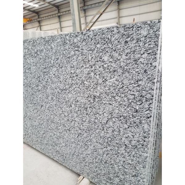 Quality China Cheap White Wave Granite Slabs 3cm natural stone slab for sale
