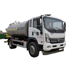 China 2024 12000L Water Tank Truck With 3950mm Wheelbase Chassis 4X2 Drive Form 12 CBM Sprinkler Truck Full Range 190KM on sale