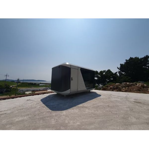 Quality Discover the ultimate in mobile living with our Portable Capsule House. This modular, Eco-friendly home offers a comfortable and stylish retreat, perfect for those seeking adventure for sale