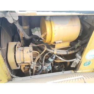 Buy cheap 100% Original Japan Cat Bulldozer D5m, Used Caterpillar MIDI Crawler Tractor D5m with Pyramid Track on Sale from wholesalers