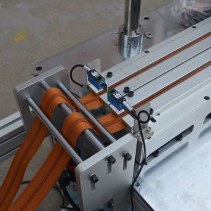 110V 20Khz Zipper Cutting Machine 2200pcs/Hour Ultrasonic Welding Incision