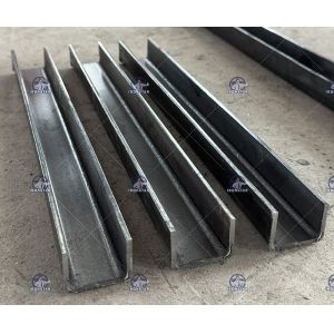 Buy cheap 32*25mm U purlin roll forming machine in Russia from wholesalers