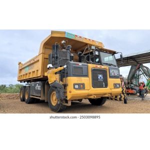 ELECTRIC WIDE BODY MINING DUMP TRUCK FOR MINING OPERATIONS