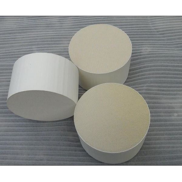 Platinum DOC Diesel Oxidation Catalyst Nox Pt Honeycomb Ceramic Monolith Catalyst Substrate