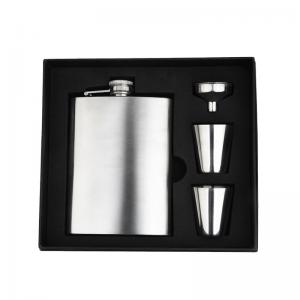 China Liquor Whiskey Hip Flask Gift Set ,  Stainless Steel Alcohol  Hip Flask on sale