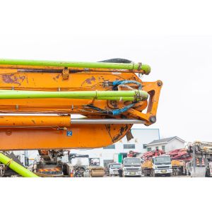 ZLJ5330THBK Delivery Zoomlion Used Concrete Boom Pump 63m with Spare Parts