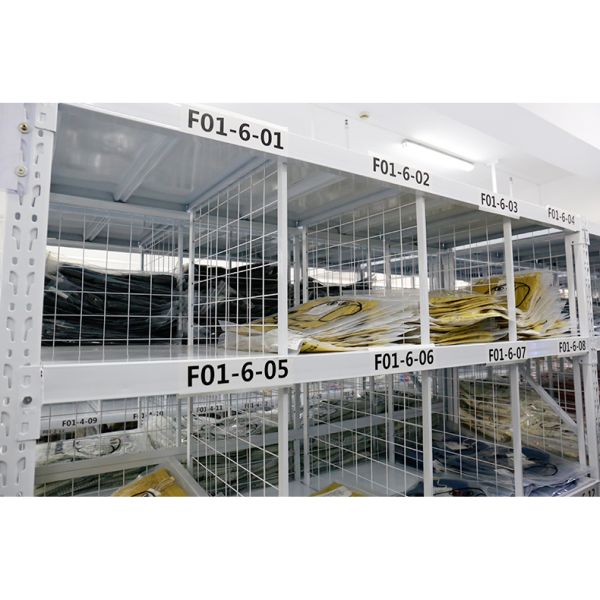 150 - 300kg Pallet Steel Shelving with Wire Decking for Garment