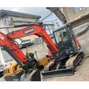 Buy cheap Used Doosan DH55 Compact Excavator with Yanmar 4TNV94L Engine from wholesalers
