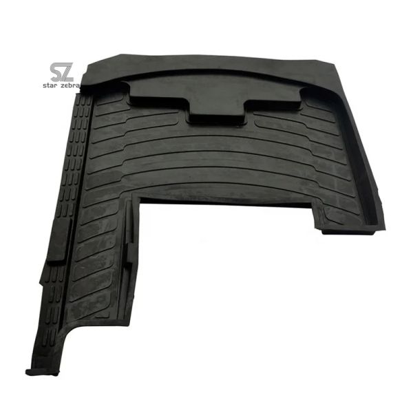 High Guarantee Rubber Floor Mat for SH200 SH200A3 SH210-5 Excavator Cab in Black