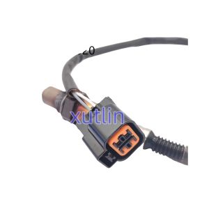 Auto Engine Sensor Engine Oxygen O2 Sensor For Hyundai i10 i30 Kia Cee'D SW