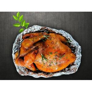 Buy cheap 8011 Alloy Soft Temper Kitchen Food Baking Foil Roll With Plastic Holder And Cutter from wholesalers