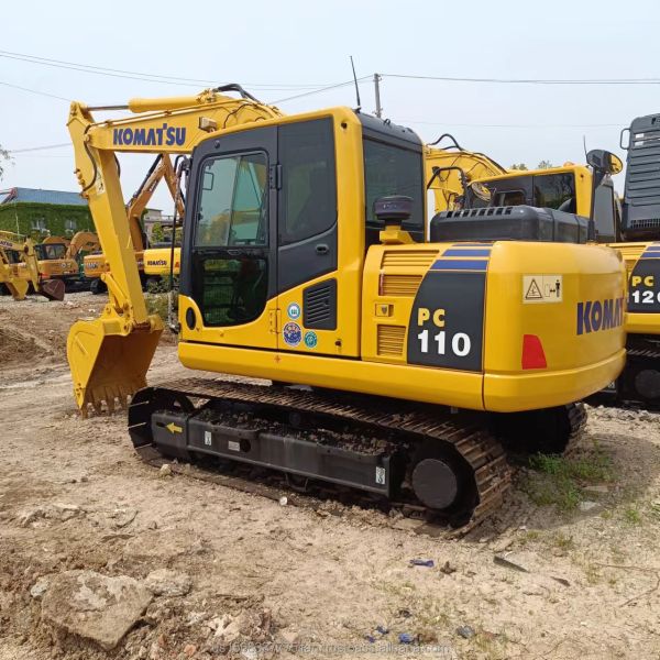 Used Komatsu PC110 Hydraulic Crawler Excavator 11 Ton with and 0.48M³ Bucket Capacity