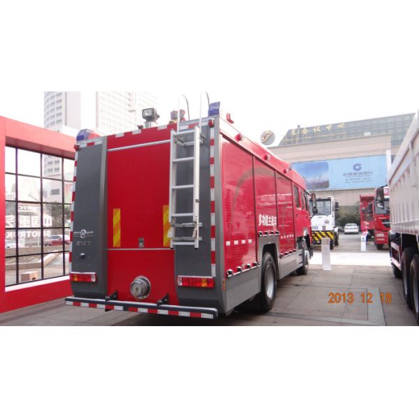 Quality 20CBM LHD 6X4 Fire Fighting Vehicles , Red Safety Emergency Foam Fire Truck  for sale