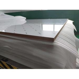 18mm Moisture Proof Metal 730kgs/CBM high gloss MDF Board