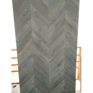 China New Arrival Antique Herringbone Oak Engineered Flooring on sale