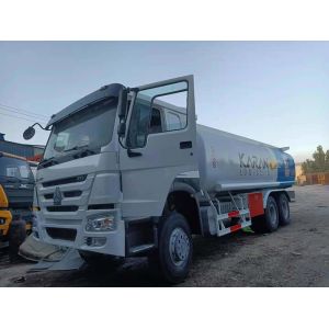 Buy cheap Secondhand 23m³ Fuel Tank HOWO 371 Trailer Head, Used 10wheels 2 Boxes Fuel Tank product