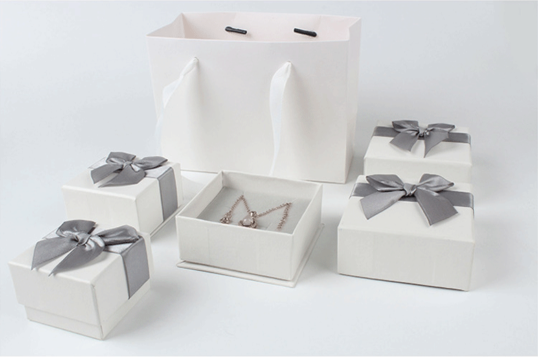 Custom Logo Printed White Paper Cardboard Pendant Necklace Personalized Jewelry Gift Box