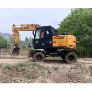 Buy cheap High Maneuverability Closed Cabin Construction Site Excavator Second Hand from wholesalers