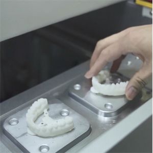 CE Thermoforming Machine Industrial High Technology Clear Aligner