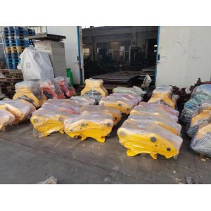 Buy cheap Customized Pin Diameter JS220 Jcb 3cx Excavator 360 Degree Quick Coupler Quick Hitch from wholesalers