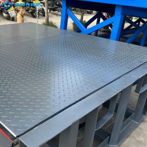 Buy cheap Fastlink Mobile Telescopic Warehouse Dock Plate Ramp Leveler Plate Edge Loading Equipment 6 Ton from wholesalers