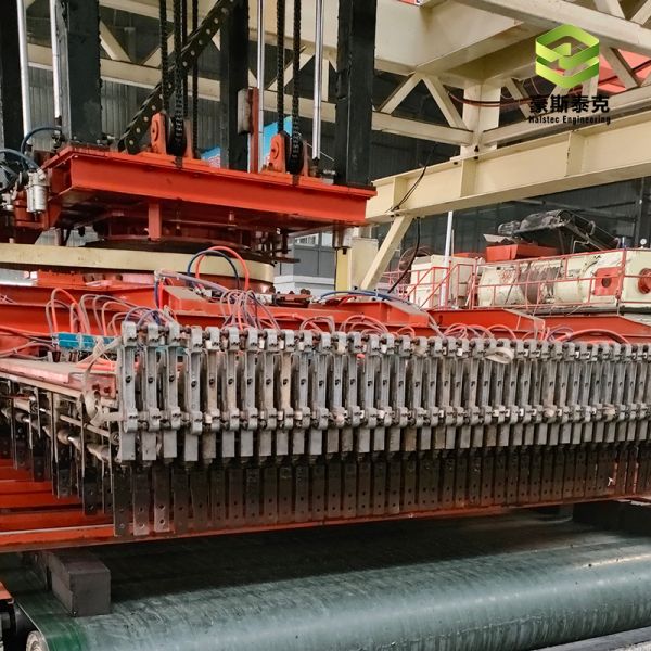 Quality CE ISO certified brick plant frame stacking machine to stack bricks reliably suitable for various brick types and production capacities for sale