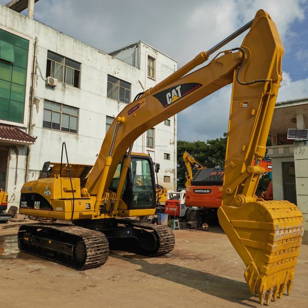 Buy cheap 20TON used bagger CAT320C CAT320D CAT320GC CAT323D Prime crawler excavator CAT320C second hand low price from wholesalers