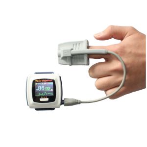 Wrist digital oximeter With measured data overruns limits and low-voltage alarm
