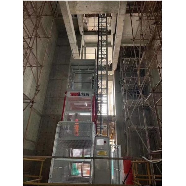Construction 500m 96m/Min Passenger And Material Hoist Lift Bevel Heicial Gearbox heavy duty height lifter