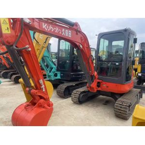3 Ton Operating Weight Crawler Excavator Powered By Kubota Engine With 0.1m3