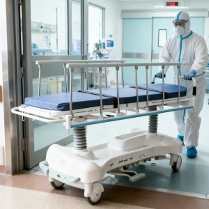 China Trauma Hydraulic Stretcher Cart with Trendelenburg/Reverse-T Tilt Function on sale