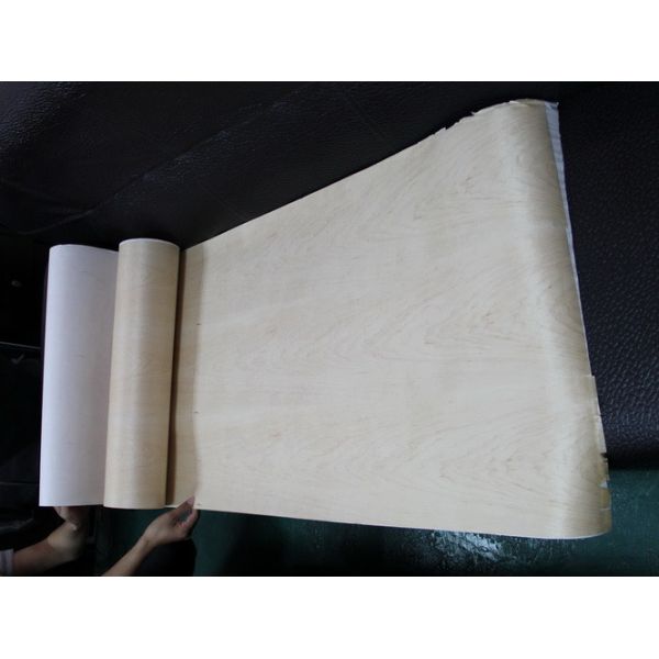 Buy cheap Sliced Natural American Maple Wood Veneer Rolls With Fleece Backed from wholesalers