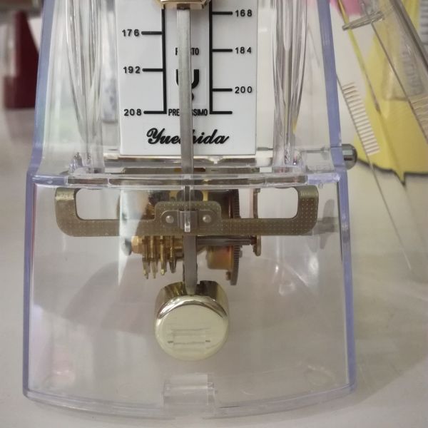 Quality china factory Metronome Wholesale High Quality Music Instrument Mechanical Metronome There are electronic and mechanical for sale