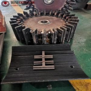 Buy cheap Plastic PVC Pulverizer Miller Rotor Blade With HRC-56-60 Rotary Fixed Knife from wholesalers