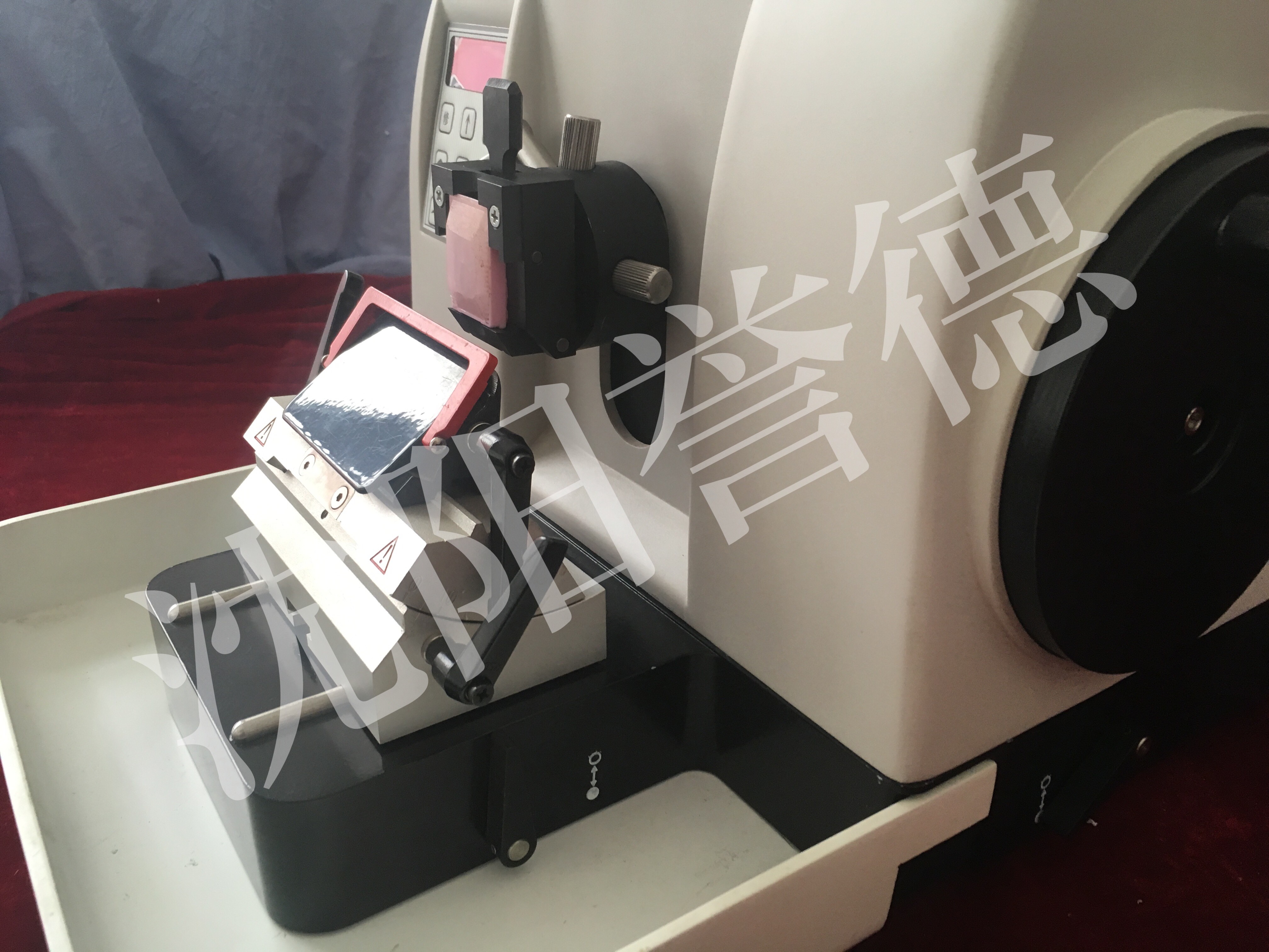 Buy cheap Medical Device Semi Automated Rotary Microtome Advanced Intelligent Sensing from wholesalers