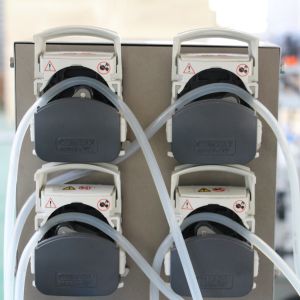 Automatic Peristaltic Pump Small Bottle Beard Oil Filling Machine