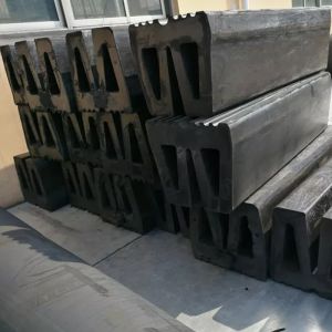 Natural Rubber W Fender Bow And Stern Protection For Docking