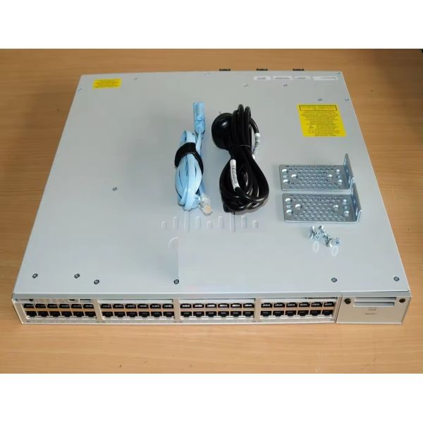 Quality 48-port Data Uplink Network Switch C9300L-48T-4X-A Original Series with Stock Availability for sale