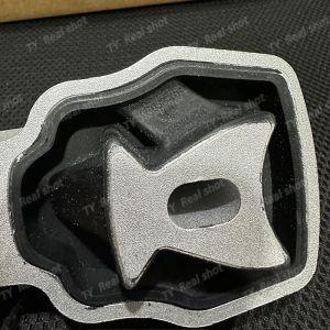 Upper Engine for Land Rover 3.2L 2.0L Volvo Engine Torque Strut LR000597