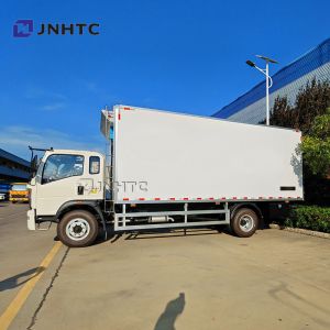 New and Used 10Tons Right Steering HOWO 5 Degree 140HP Frozen Cargo Refrigerator