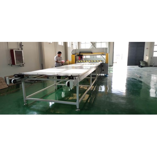 Quality Rubber Gasket Die Cutting Machine with precision four column for sale