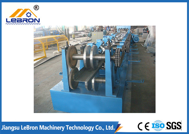 2018 new type CNC control automatic z purlin roll forming machine for constructi